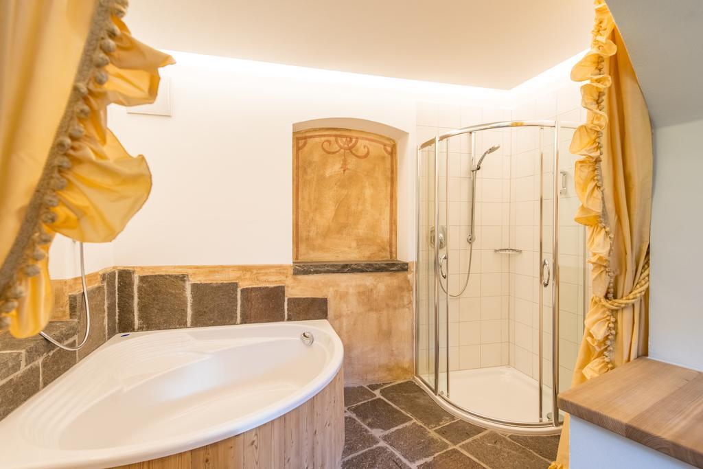Adler Suite & Stube ヴィッラバッサ エクステリア 写真