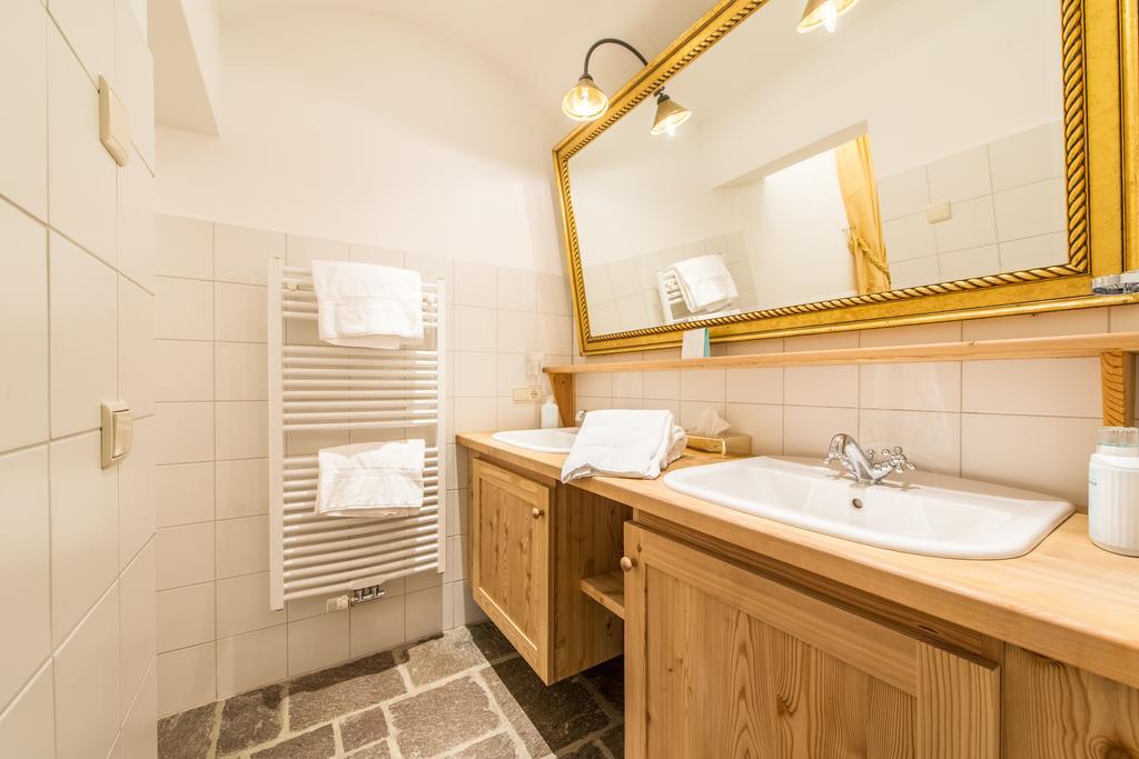Adler Suite & Stube ヴィッラバッサ エクステリア 写真