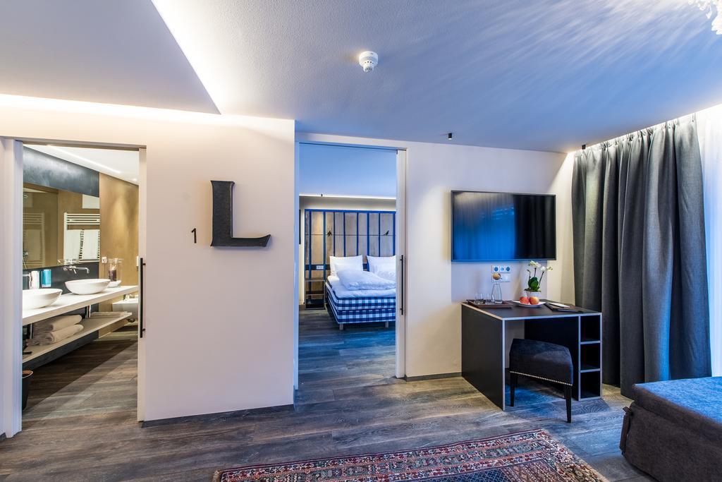 Adler Suite & Stube ヴィッラバッサ エクステリア 写真